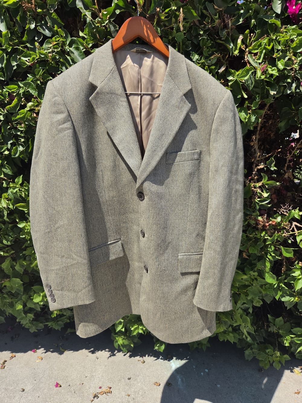 Vintage Claiborne Men's 44L Herringbone Tweed Sport Coat 100% Lambswool Brown